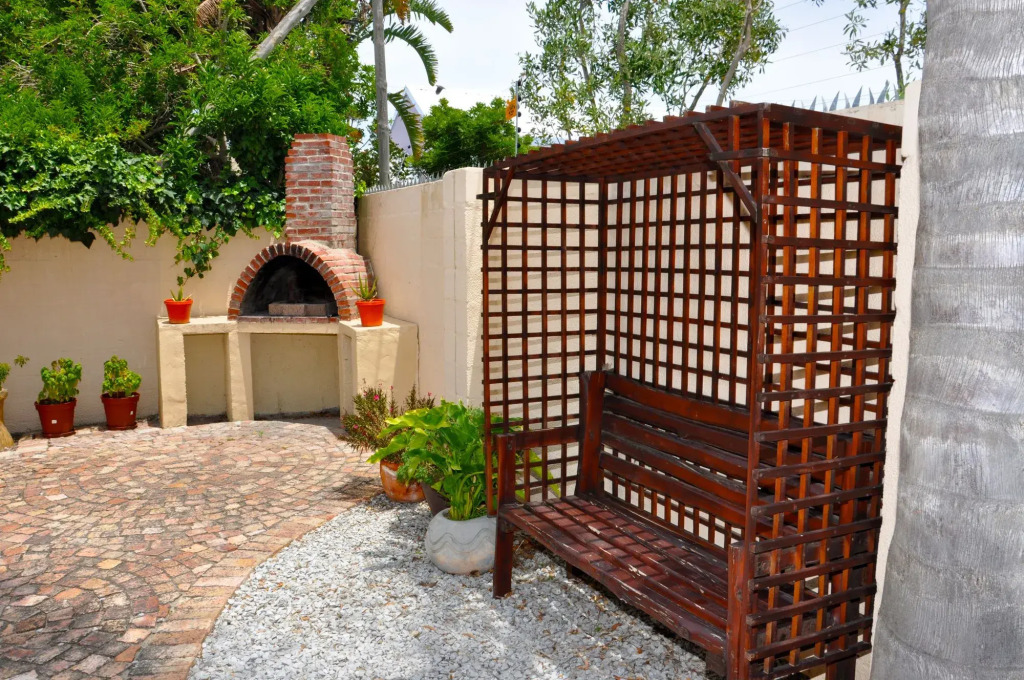 Hermanus AT HOME