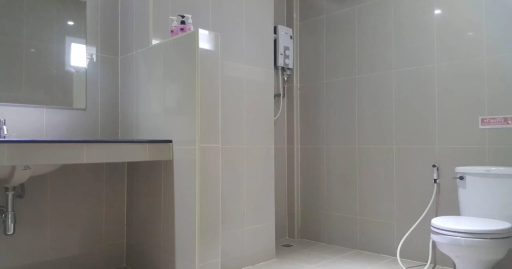 River Residence Saraburi Hotel