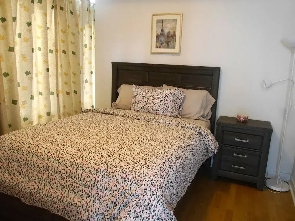 Grand 2BR Condo with Great Views