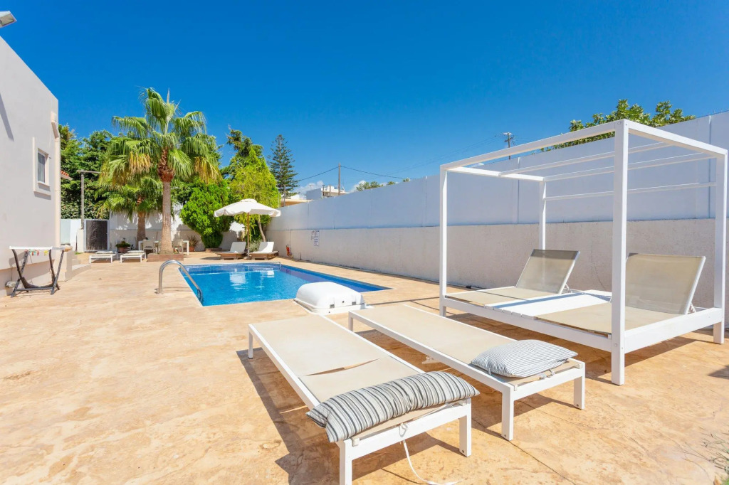 Villa Thetis Large Private Pool Walk to Beach Sea Views A C Wifi Car Not Required Eco-friendl - 2302