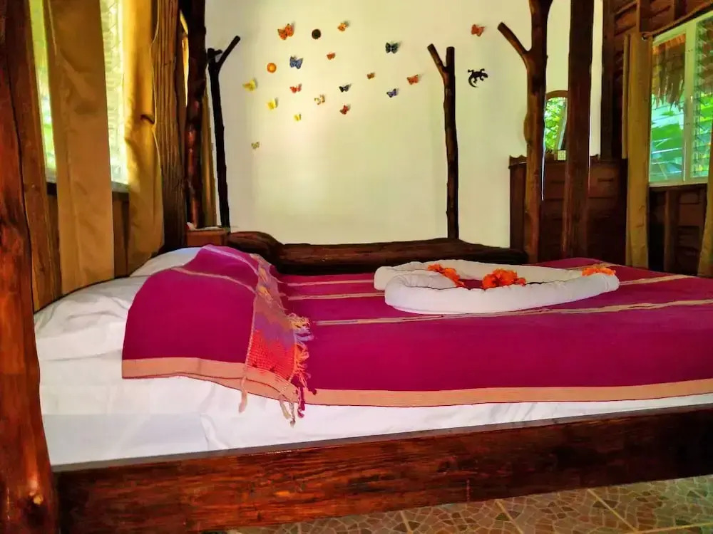 Martz Farm Treehouses & Cabanas