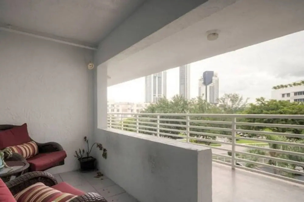 Le Frontenac 404 by Go Florida Condo
