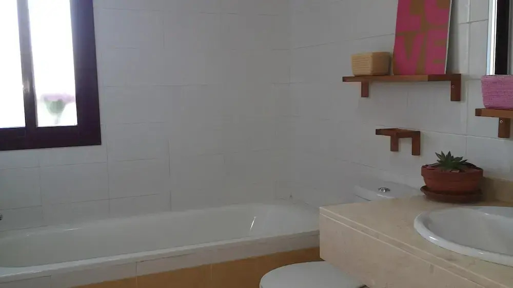 Golf Fields Apt, Seaview, Pool, Free Parking