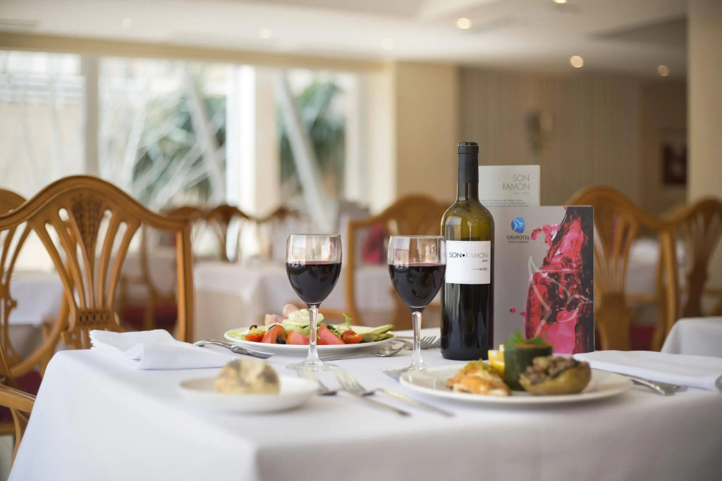 Grupotel Orient