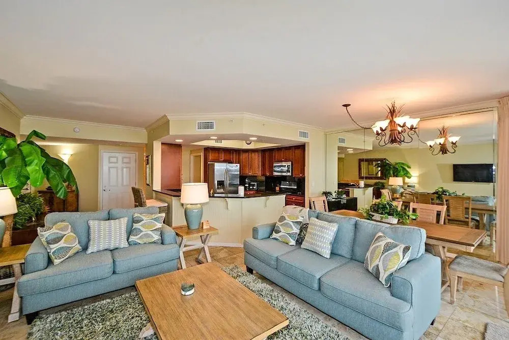 The Crown 3 Bedrooms 3 Bathrooms Condo