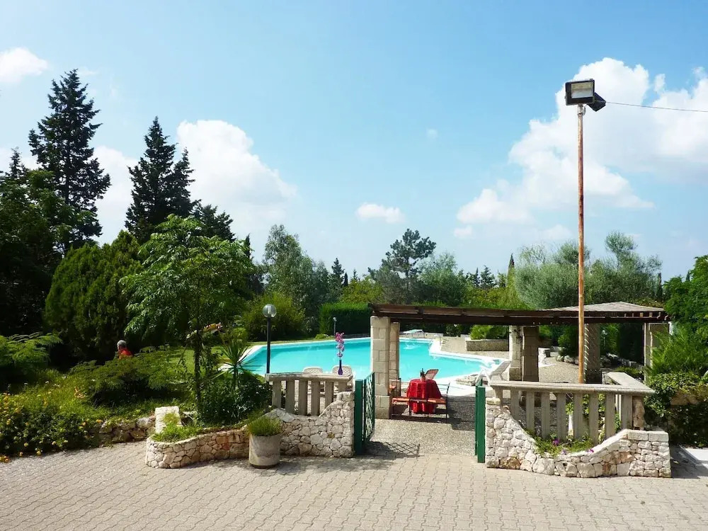 Olimpia Pool Villa