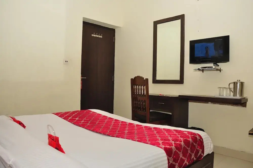 OYO 1610 Hotel Star Metro Inn