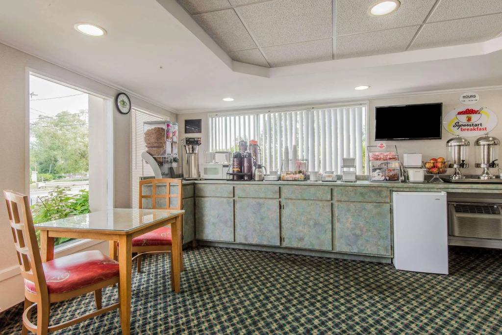 Relax Inn Cape Cod West Yarmouth Hyannis