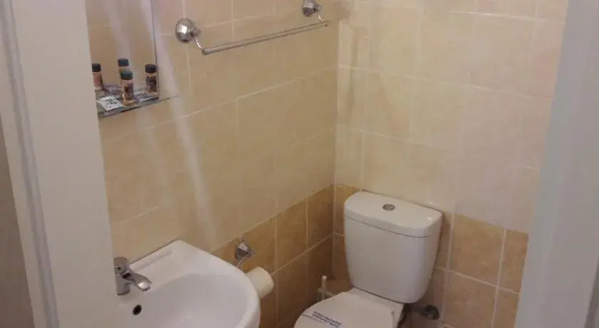 Hotel Avra