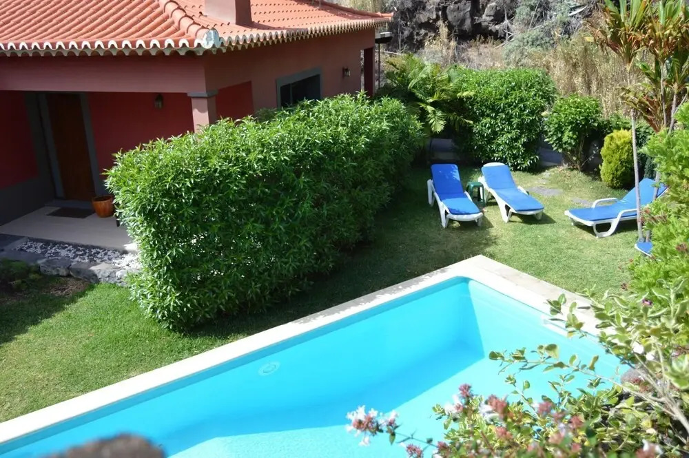 House In Calheta Beach - Best Location In Calheta