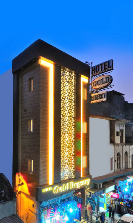 The Gold Regency - 02 Mins from New Delhi Railway Station
