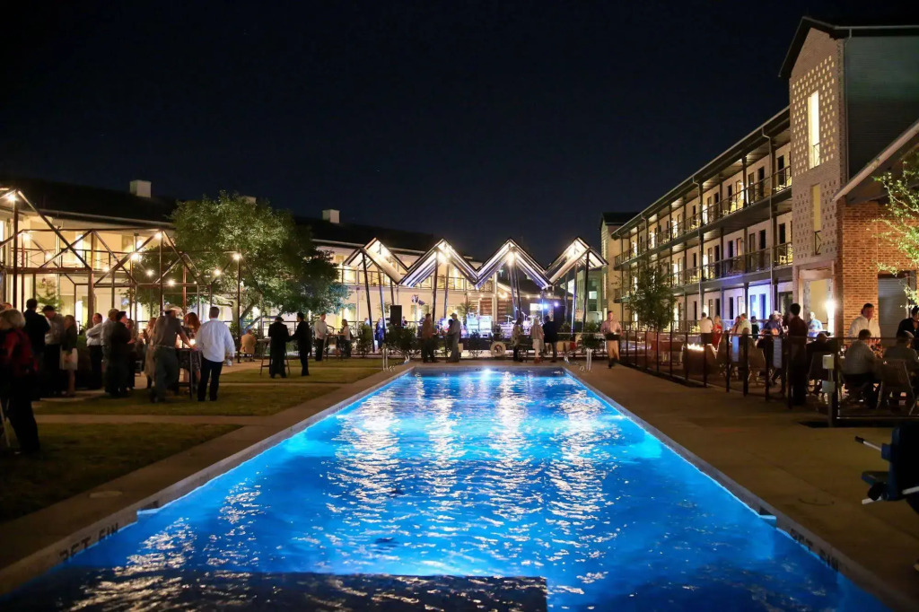 Cavalry Court, by Valencia Hotel Collection