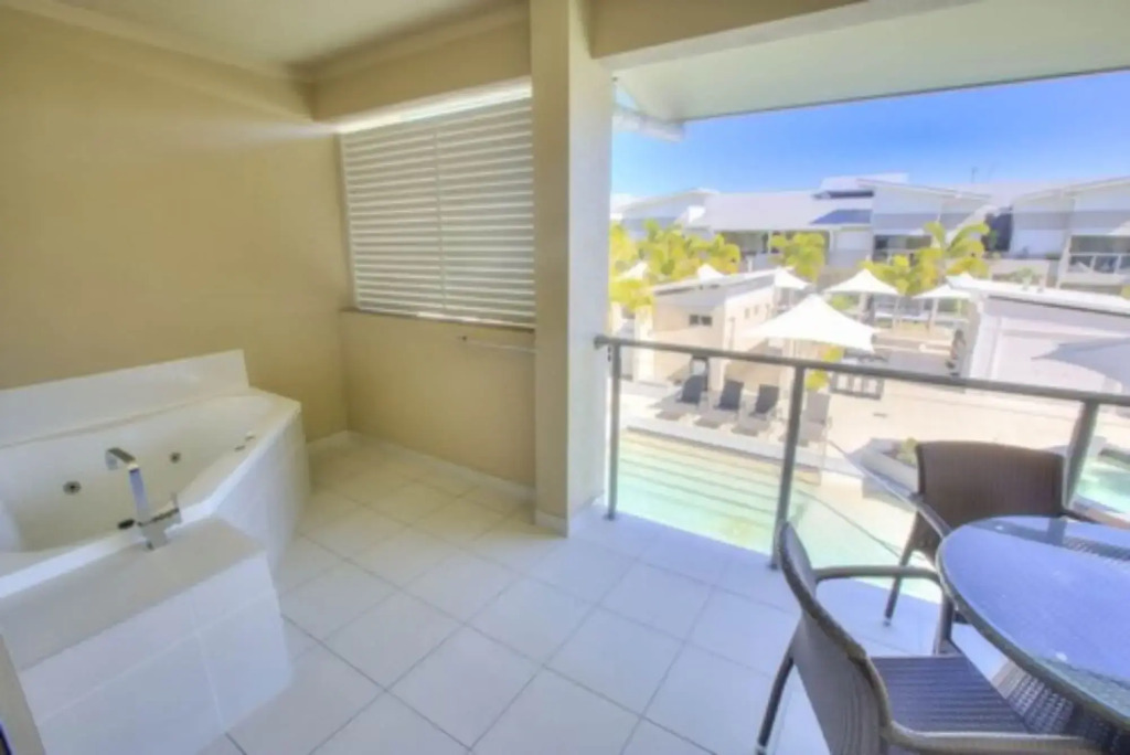 1770 Lagoons Central Apartment Resort Official