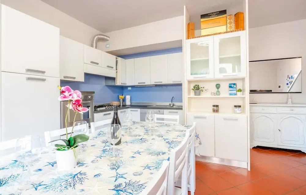 Beautiful Home in Massa With Wifi and 3 Bedrooms