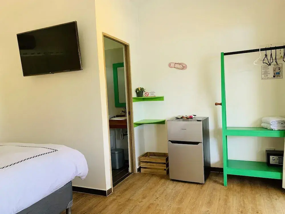 Be Happy Hotel