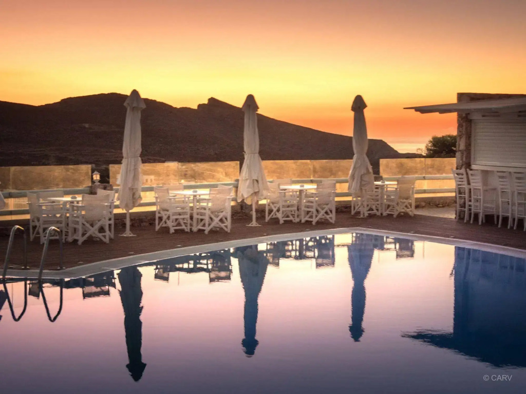 Aspalathras White Hotel
