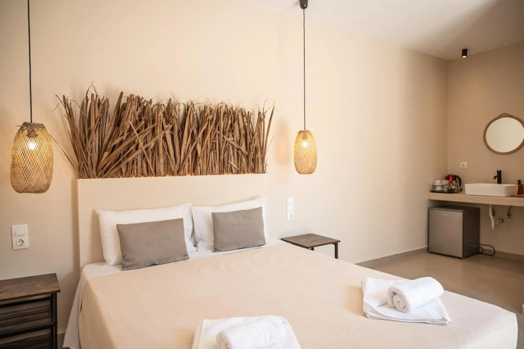 Atma Beach Rooms & Suites