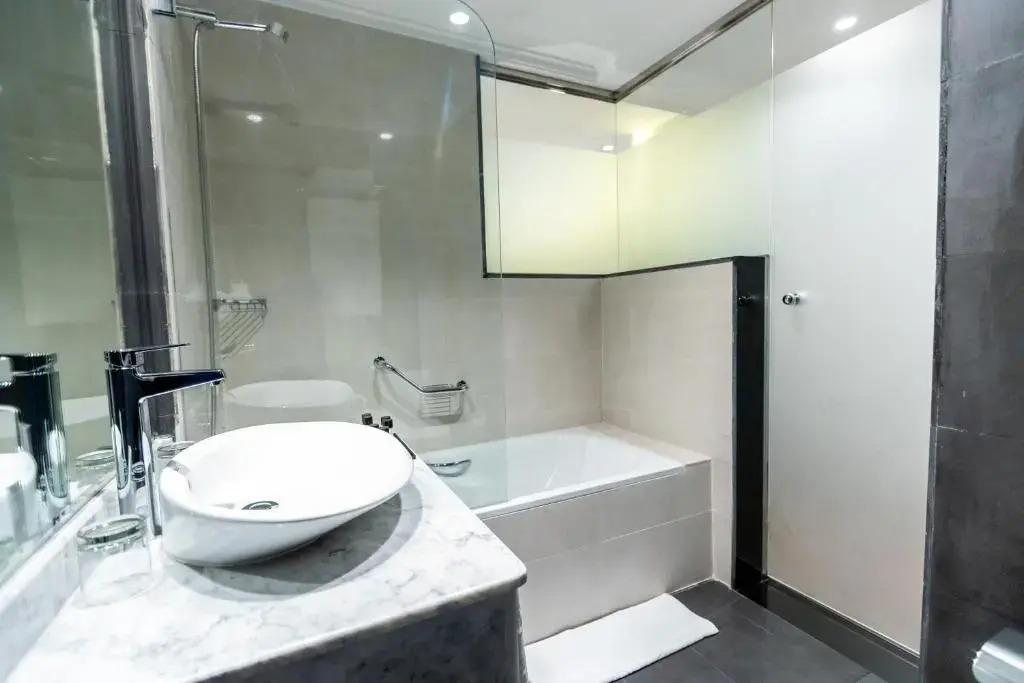 Nour Plazza Hotel