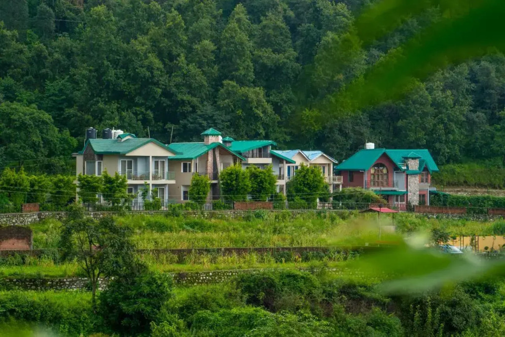 Capital O 33353 Cottages@Village