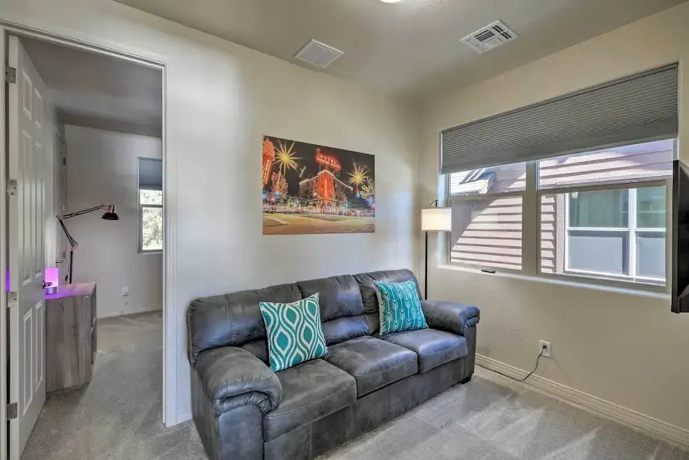 Centrally Located Flagstaff Vacation Home w/ Patio