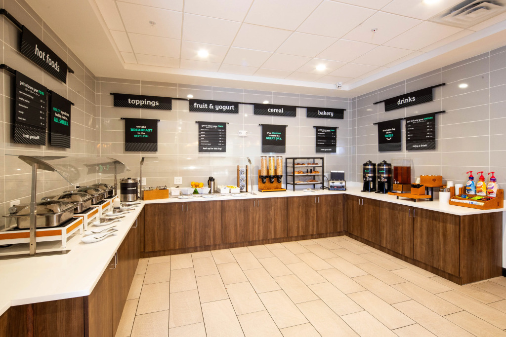 Holiday Inn & Suites Detroit - Troy by IHG