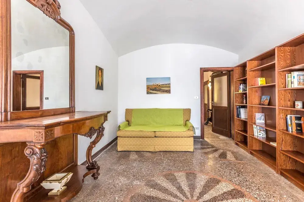 San Mamolo Retreats