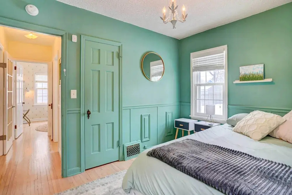 Charming Minneapolis Home < 1 Mi to Lakes!