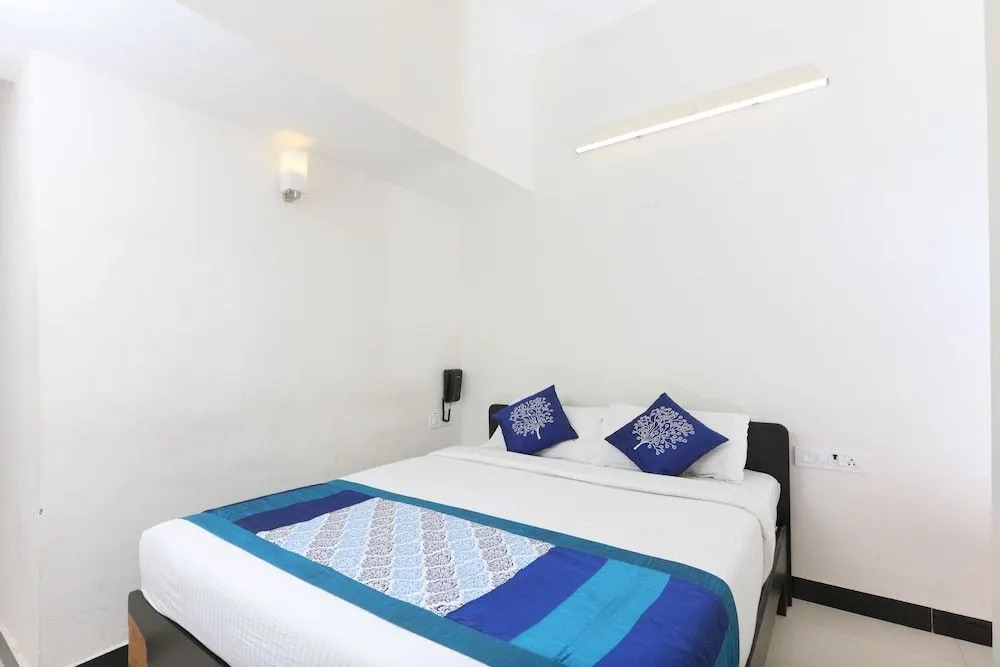 OYO 15133 Sharon Residency
