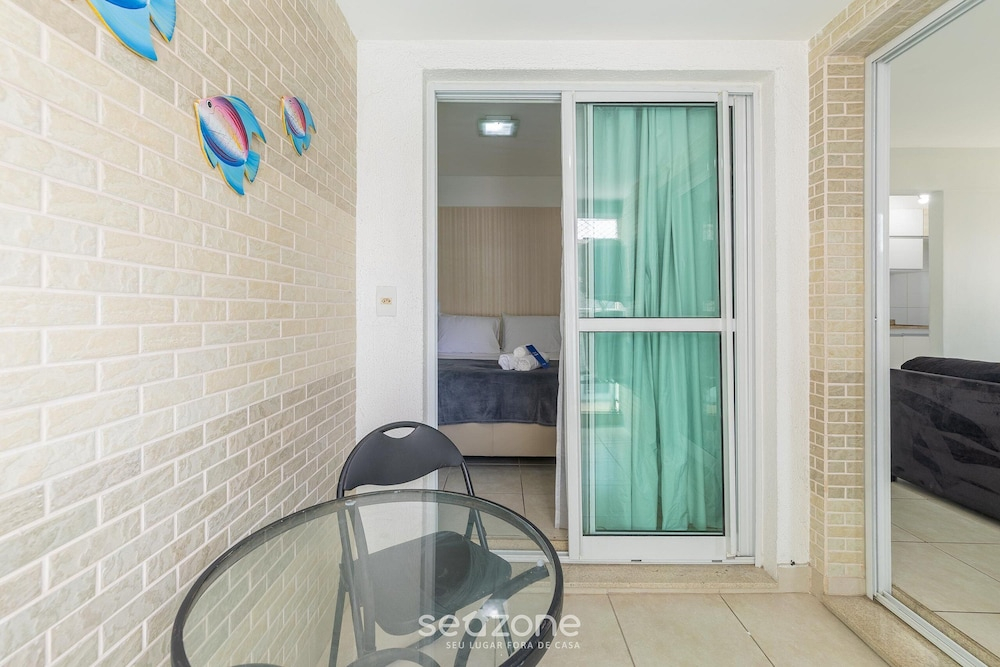 Apt in Condo w/ Pool 400m From Beach Tau0204