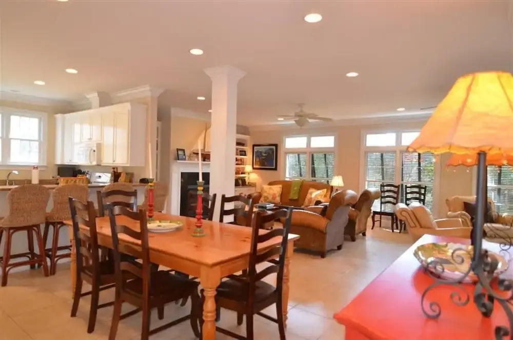 Beach  4 Bedroom Home