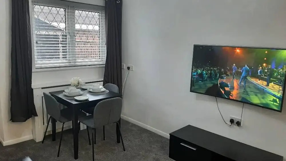 Beautiful 1-bed House by Manchester City Stadium