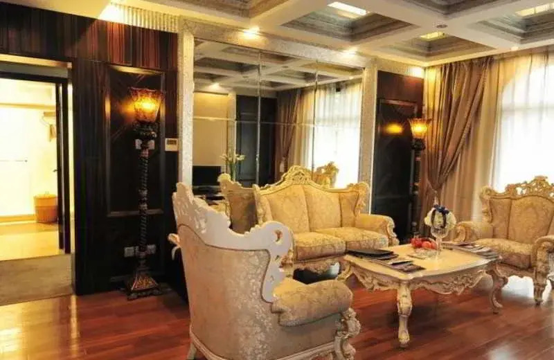 Golden Villa Club
