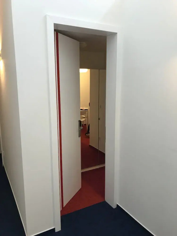 Skylux Apartments