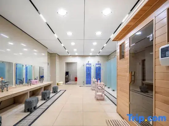 Xiushuiwan Business Hotel