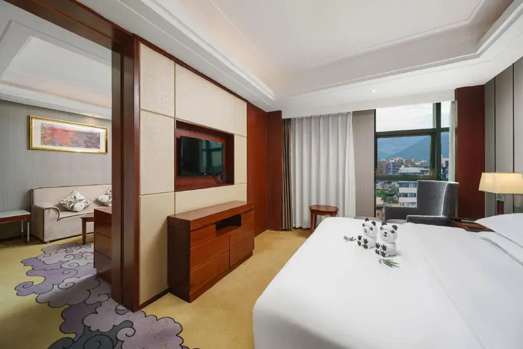 Rezen Kingtown Hotel (Chongqing Liangping)