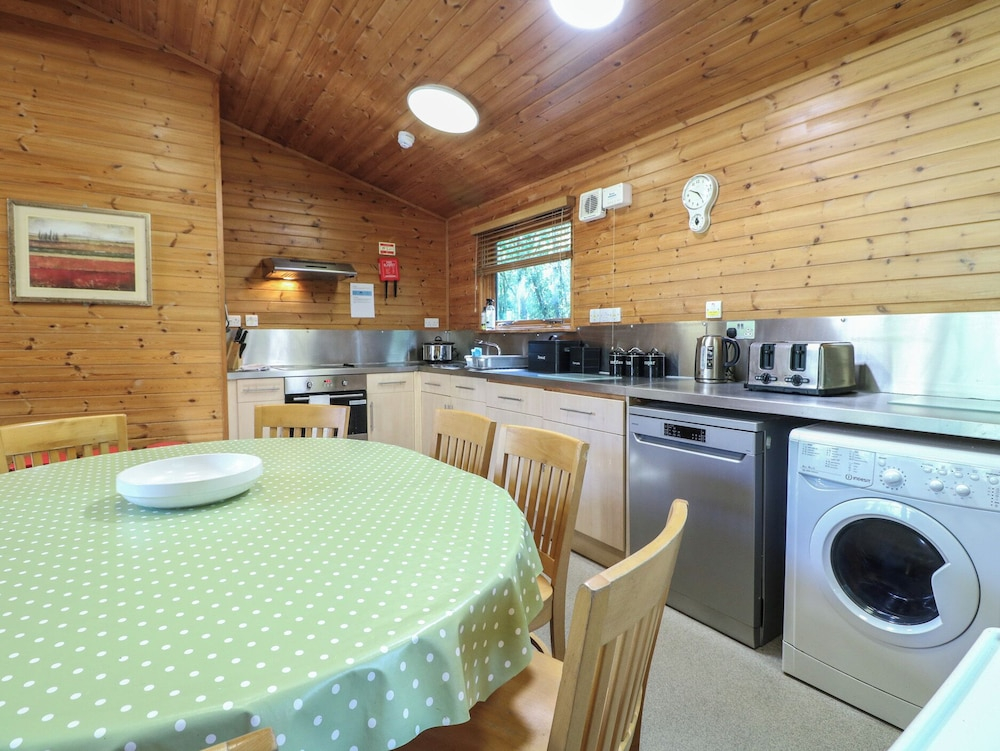 Cedar Lodge
