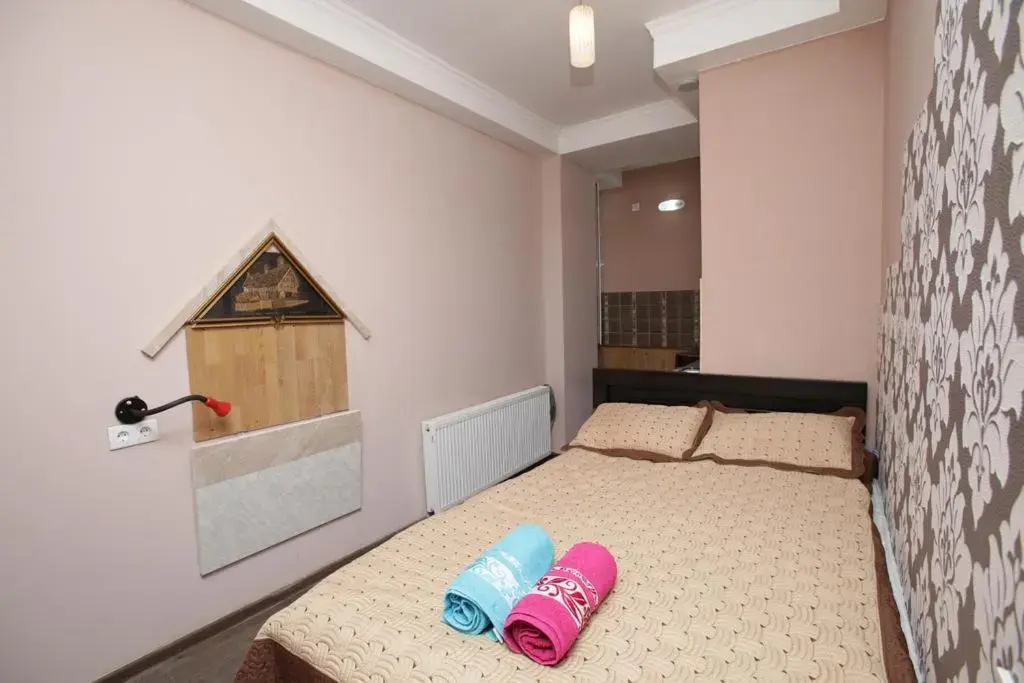 Nikos Apartments on Shartava Street