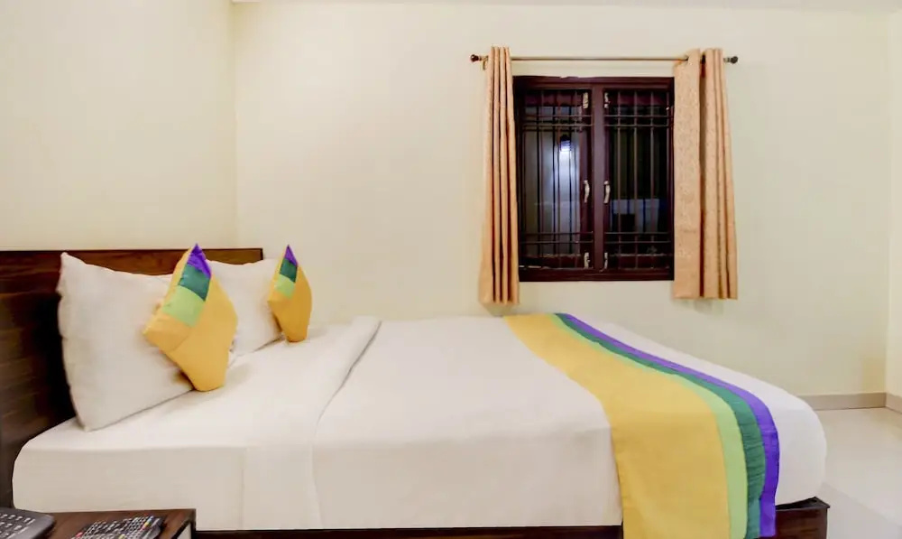 Itsy Hotels Royal Monarch