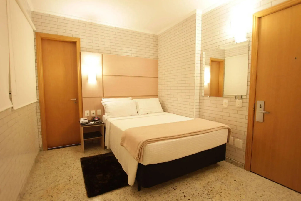 Hotel Confiance Centro Cívico
