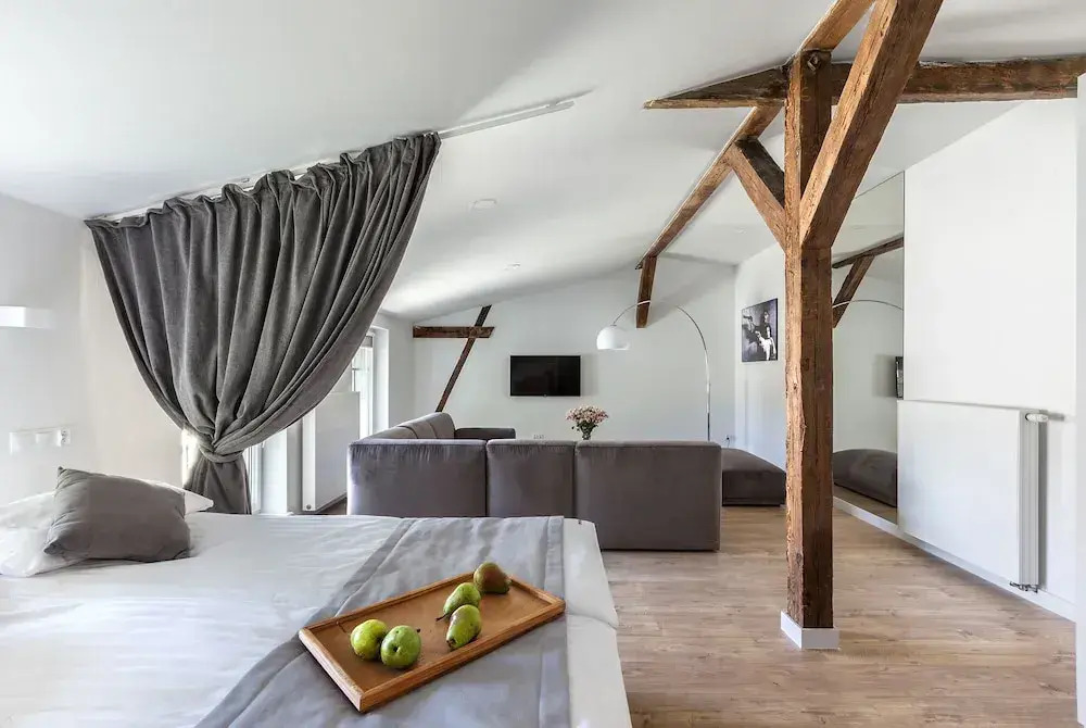 Apartamenty Cinema