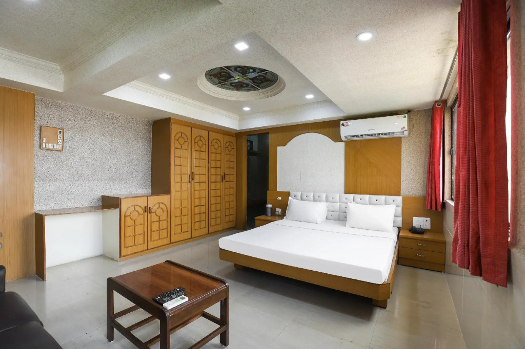 Collection O 61734 Hotel Janki