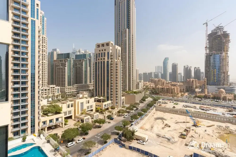 Dream Inn - Bahwan Tower