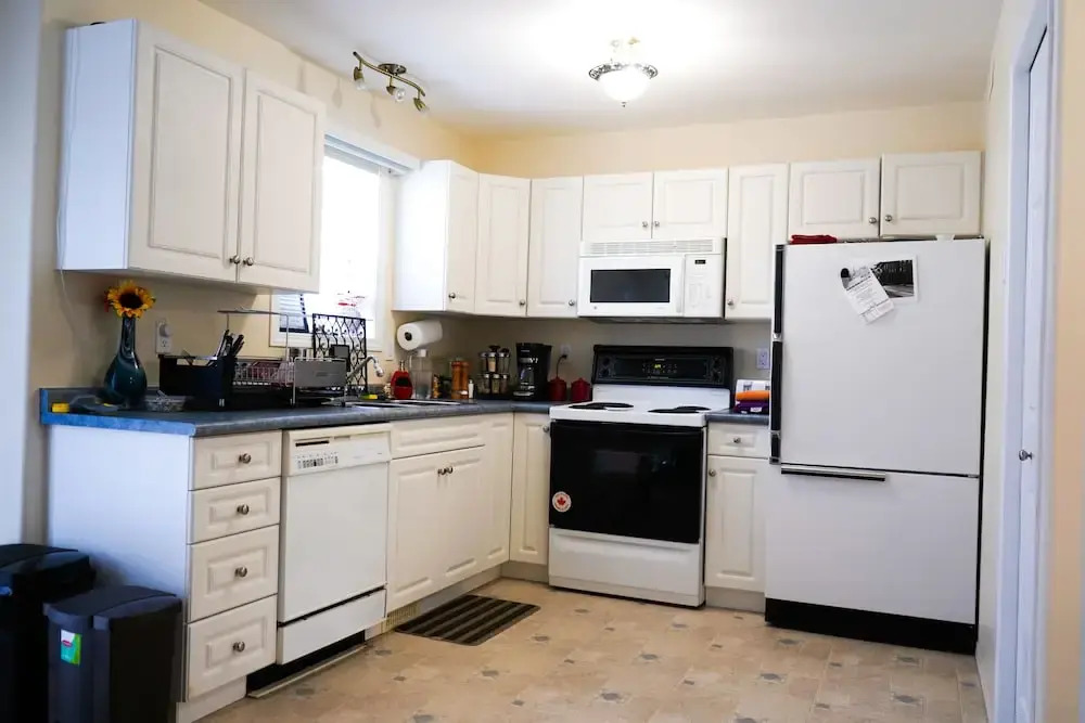 Lakewood's Local Living Quarters