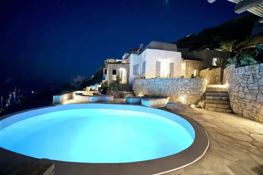 Villa Ammonite with heated pool by Diles Villas