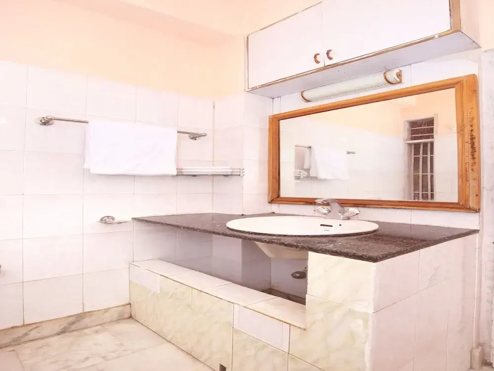 OYO 10858 Home Valley View 2BHK Shimla Bypass