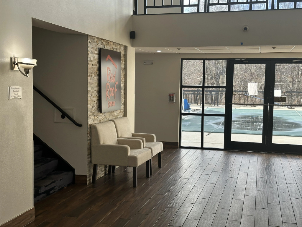 Red Roof Inn & Suites Middleborough