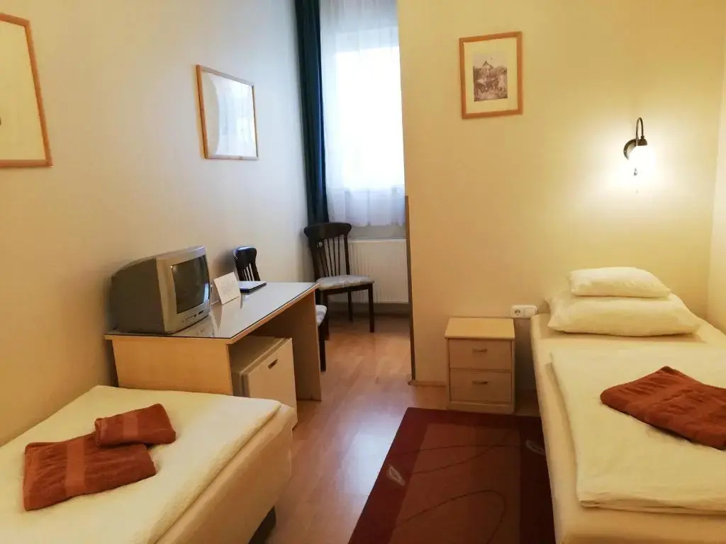 Polus Pension