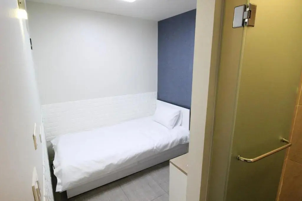 Hotel Ivory