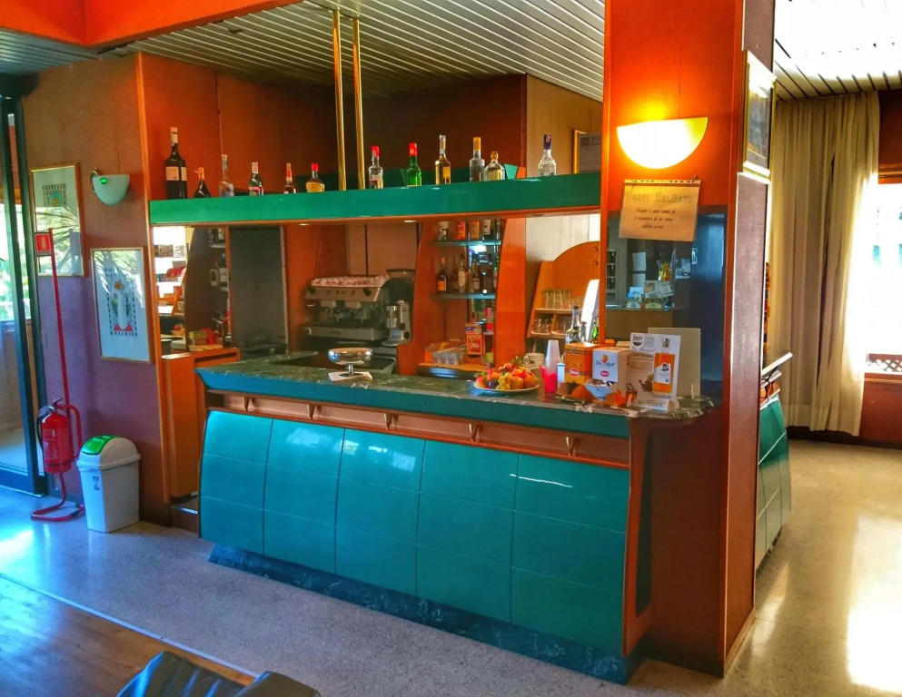 Hotel Holidays