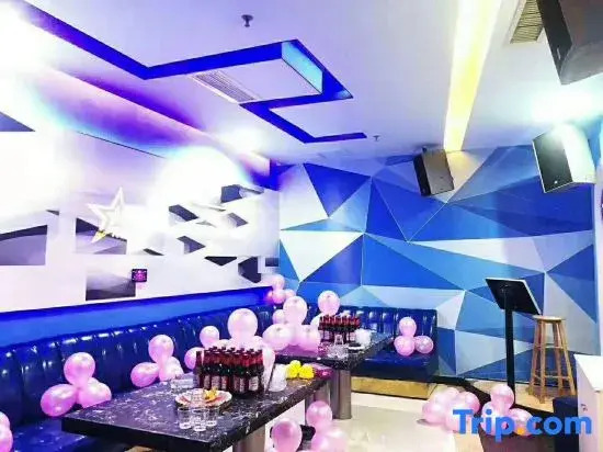 Mangshi Fortune Center Munao Zongge Road Atour Hotel